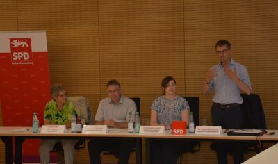 Dr. Lars Castellucci MdB, Dominique Odar (AG Migration & Vielfalt), Hans-Dieter Weis, Christiane Hütt-Berger