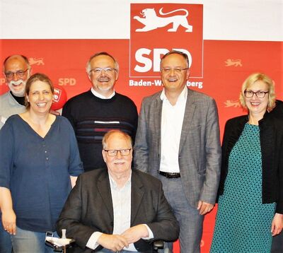 2.v.r. Fraktions- und Parteivorsitzender der SPD Baden-Württemberg Andreas Stoch MdL
