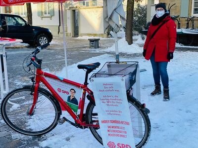 Diesmal ohne Schnee: Infos zur Landtagswahl gibt's bei Andrea Schröder-Ritzrau auf dem Dielheimer Wochenmarkt am 2.3.